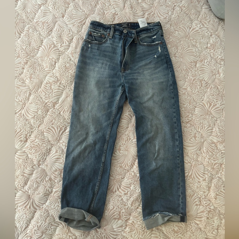 Abercrombie & Fitch Dark Blue Ankle Straight Jeans (Zoe Natural Rise)
